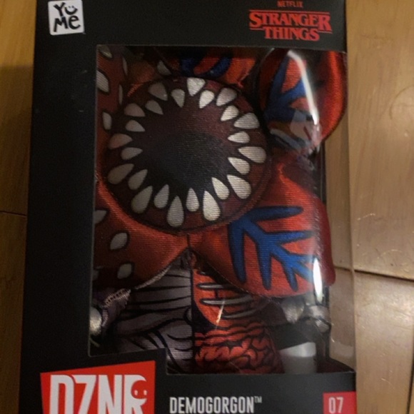 Stranger things bundle. - Picture 7 of 8